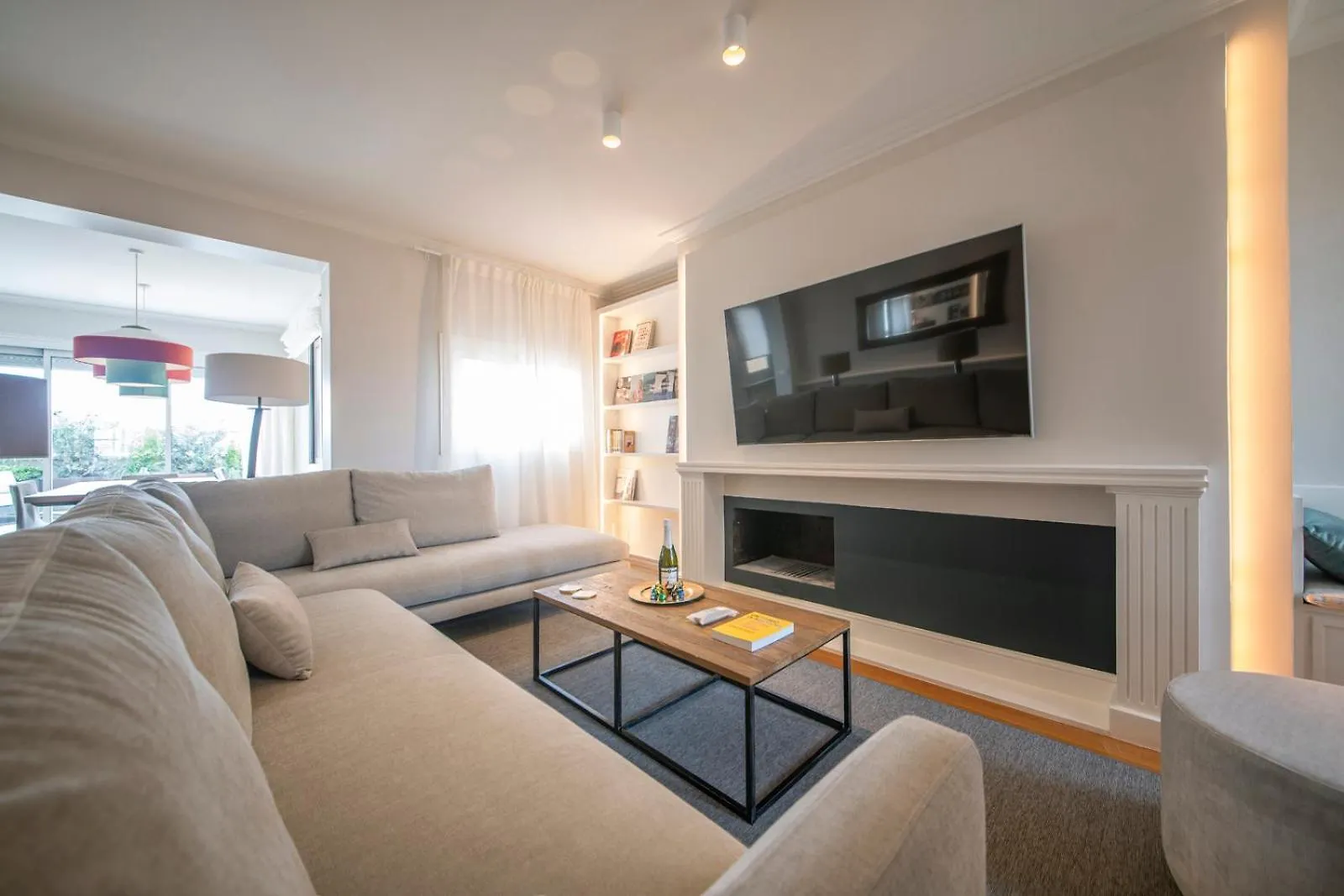 Atico Duplex Con Cinco Dormitorios Barcelona Spanien